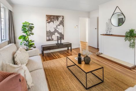 Photo of property in 102 Holland Road, Fairfield, Hamilton, 3214