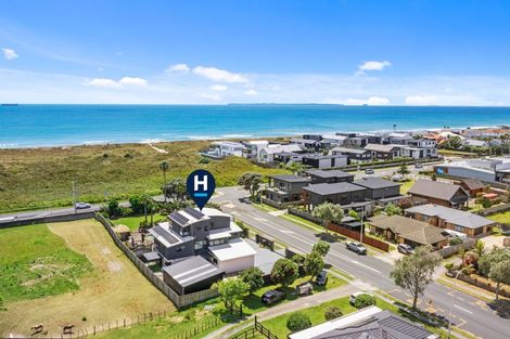 Photo of property in 2 Sandhurst Drive, Papamoa Beach, Papamoa, 3118