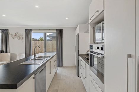 Photo of property in 172 Waikite Road, Welcome Bay, Tauranga, 3175