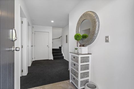 Photo of property in 1 Rita Street, Mount Maunganui, 3116