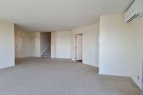 Photo of property in 5 Harry Ell Drive, Cashmere, Christchurch, 8022
