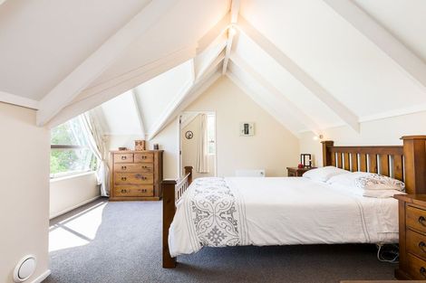 Photo of property in 570 Featherston Street, Roslyn, Palmerston North, 4414