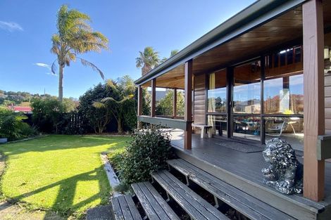 Photo of property in 1 Waikare Place, Welcome Bay, Tauranga, 3112