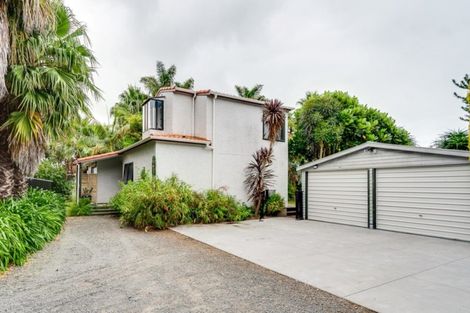 Photo of property in 7 Albert Street, Clive, 4102