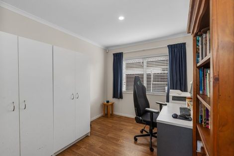 Photo of property in 17 Espalier Drive, Henderson, Auckland, 0612