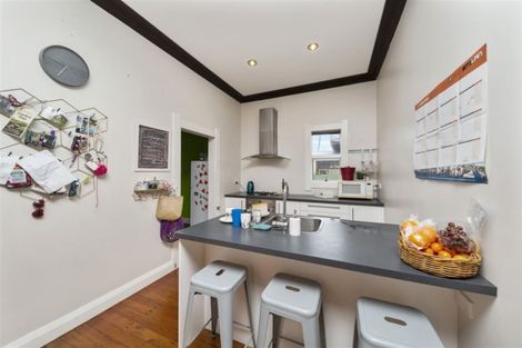 Photo of property in 8 Collins Street, Hawera, 4610