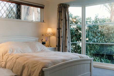 Photo of property in 23 Pohutukawa Avenue, Shelly Park, Auckland, 2014