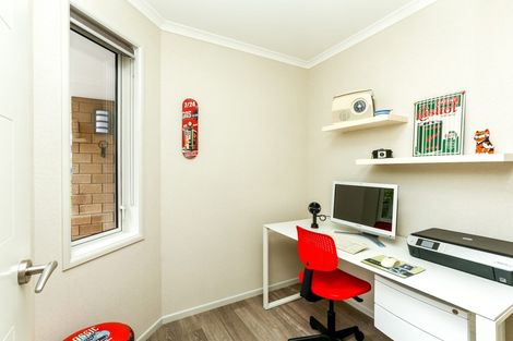 Photo of property in 86 Karamea Street, Whalers Gate, New Plymouth, 4310