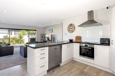 Photo of property in 30 Hamilton Drive, Wainui, Gisborne, 4010