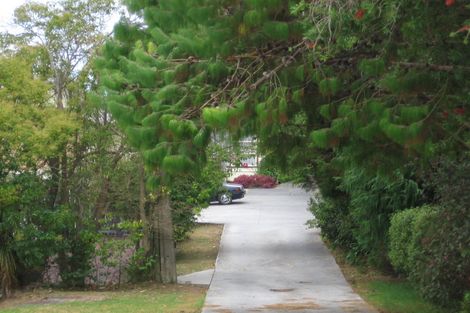 Photo of property in 1/75 Tramway Road, Beach Haven, Auckland, 0626