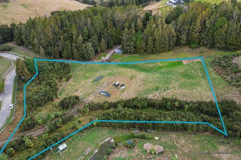 Photo of property in 16 Waymau Lane, Coatesville, 0792