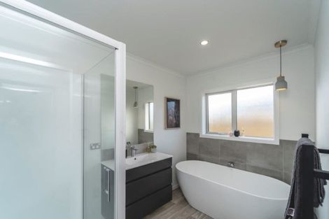 Photo of property in 53 Frederick Street, Carterton, 5713