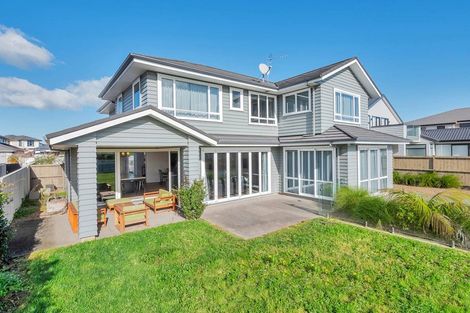 Photo of property in 13 Milano Boulevard, Karaka, Papakura, 2113