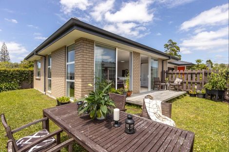 Photo of property in 28a Elizabeth Street, Orewa, 0931