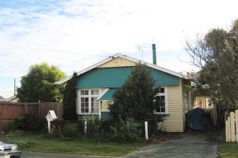 Photo of property in 12 Falcon Street, New Brighton, Christchurch, 8061