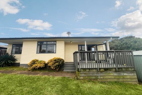 Photo of property in 1 Gambare Place, Wattle Downs, Auckland, 2103