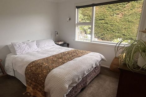 Photo of property in 64 Moncks Spur Road, Redcliffs, Christchurch, 8081