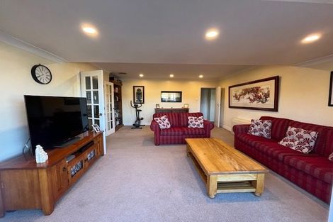 Photo of property in 18 Karachi Crescent, Khandallah, Wellington, 6035