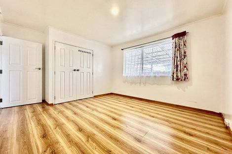 Photo of property in 57 Hyperion Drive, Randwick Park, Auckland, 2105