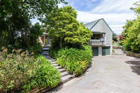Photo of property in 570 Featherston Street, Roslyn, Palmerston North, 4414