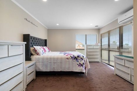 Photo of property in 8 Chiania Place, Somerville, Auckland, 2014