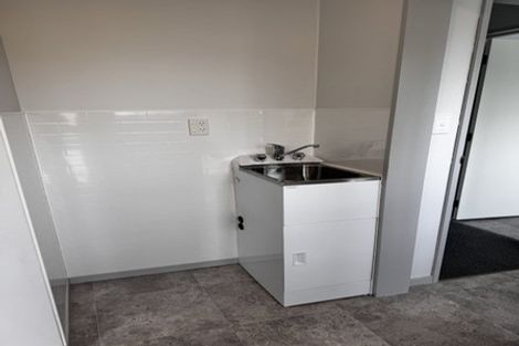 Photo of property in 2a Hilton Grove, Kelvin Grove, Palmerston North, 4414