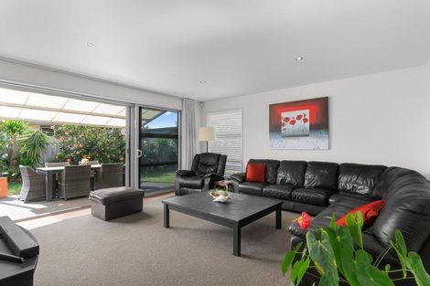 Photo of property in 377 One Tree Point Road, One Tree Point, 0118