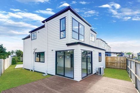 Photo of property in 60c Heybridge Street, Manurewa, Auckland, 2102