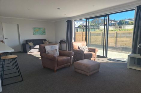 Photo of property in 16 Morton Street, Edendale, 9825