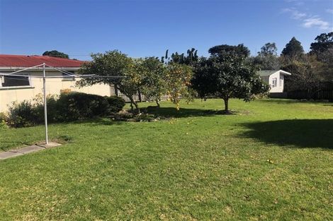 Photo of property in 3 Amberley Avenue, Te Atatu South, Auckland, 0610