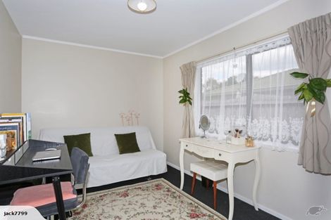 Photo of property in 3 Glenross Drive, Wattle Downs, Auckland, 2103