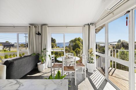 Photo of property in 32 Shepherd Road, Waipahihi, Taupo, 3330