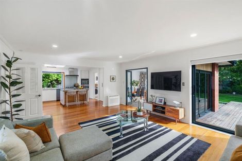 Photo of property in 4 Elwyn Place, Avonhead, Christchurch, 8042