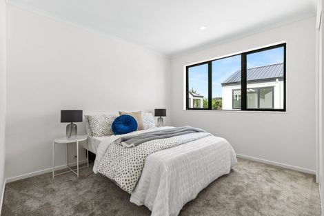 Photo of property in 7/113 Beach Road, Te Atatu Peninsula, 0610