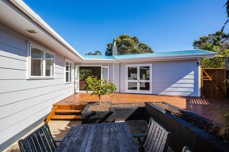 Photo of property in 28 Sea Vista Drive, Pukerua Bay, Porirua, 5026