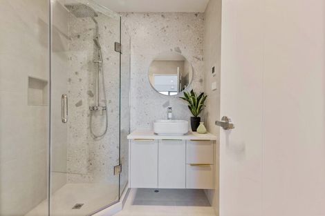 Photo of property in 44c Bruce Road, Glenfield, Auckland, 0629