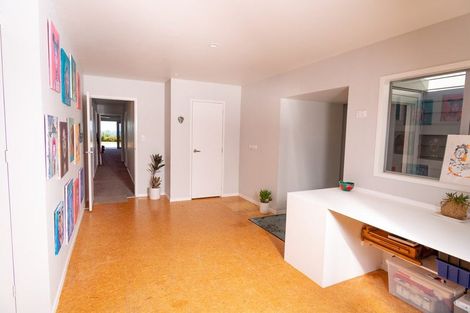 Photo of property in 108 Stratford Drive, Cable Bay, 0420