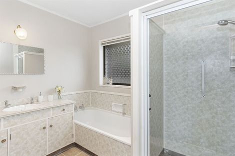 Photo of property in 268b Ngatai Road, Otumoetai, Tauranga, 3110