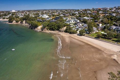 Photo of property in 1/9 The Esplanade, Castor Bay, Auckland, 0620