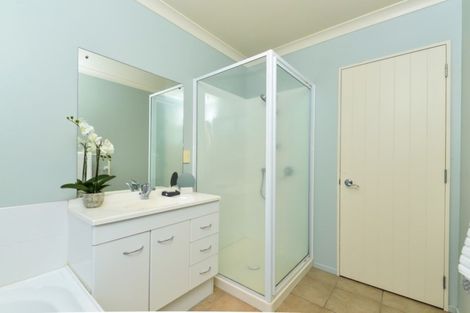 Photo of property in 4 Azure Place, Huntington, Hamilton, 3210