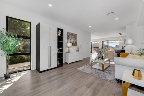 Photo of property in 10 Ripa Street, Flat Bush, Auckland, 2019