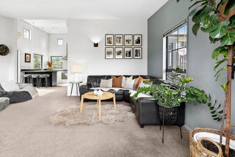 Photo of property in 13 Trevathan Lane, Wanaka, 9305