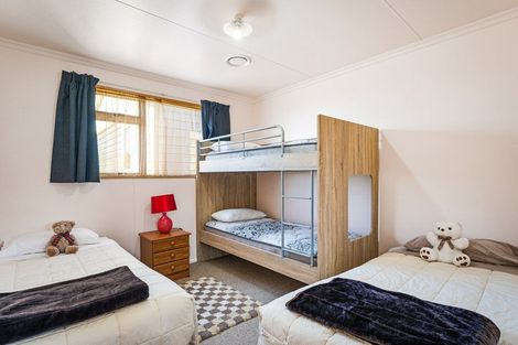 Photo of property in 17 Harbour Terrace, Kakanui, Oamaru, 9495