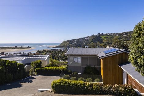 Photo of property in 2 Challenger Lane, Redcliffs, Christchurch, 8081