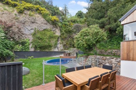 Photo of property in 2 Cannon Hill Crescent, Mount Pleasant, Christchurch, 8081