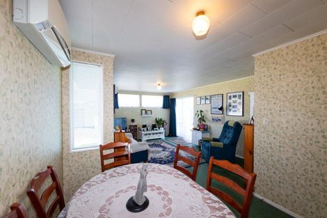 Photo of property in 2/27 Ranfurly Street, Tamatea, Napier, 4112