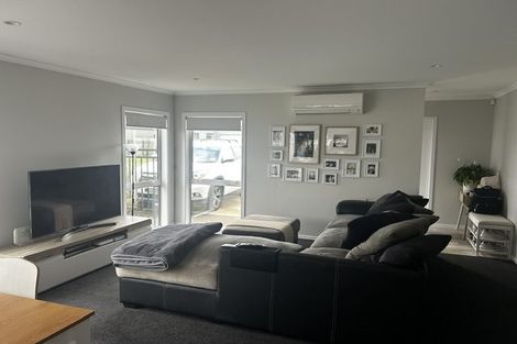 Photo of property in 7 Koru Loop, Paraparaumu, 5032