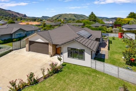 Photo of property in 35 Waipunahau Road, Waikanae, 5036