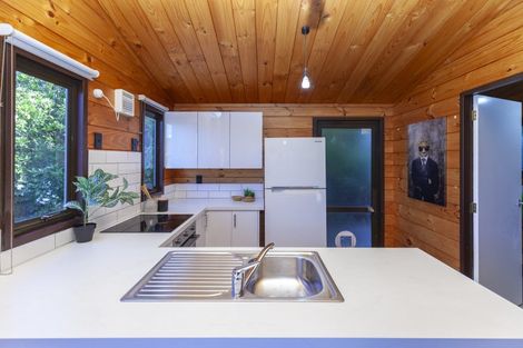 Photo of property in 6 Park Avenue, Waikanae, 5036