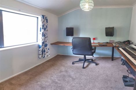 Photo of property in 1 Leith Drive, Loburn, Rangiora, 7472